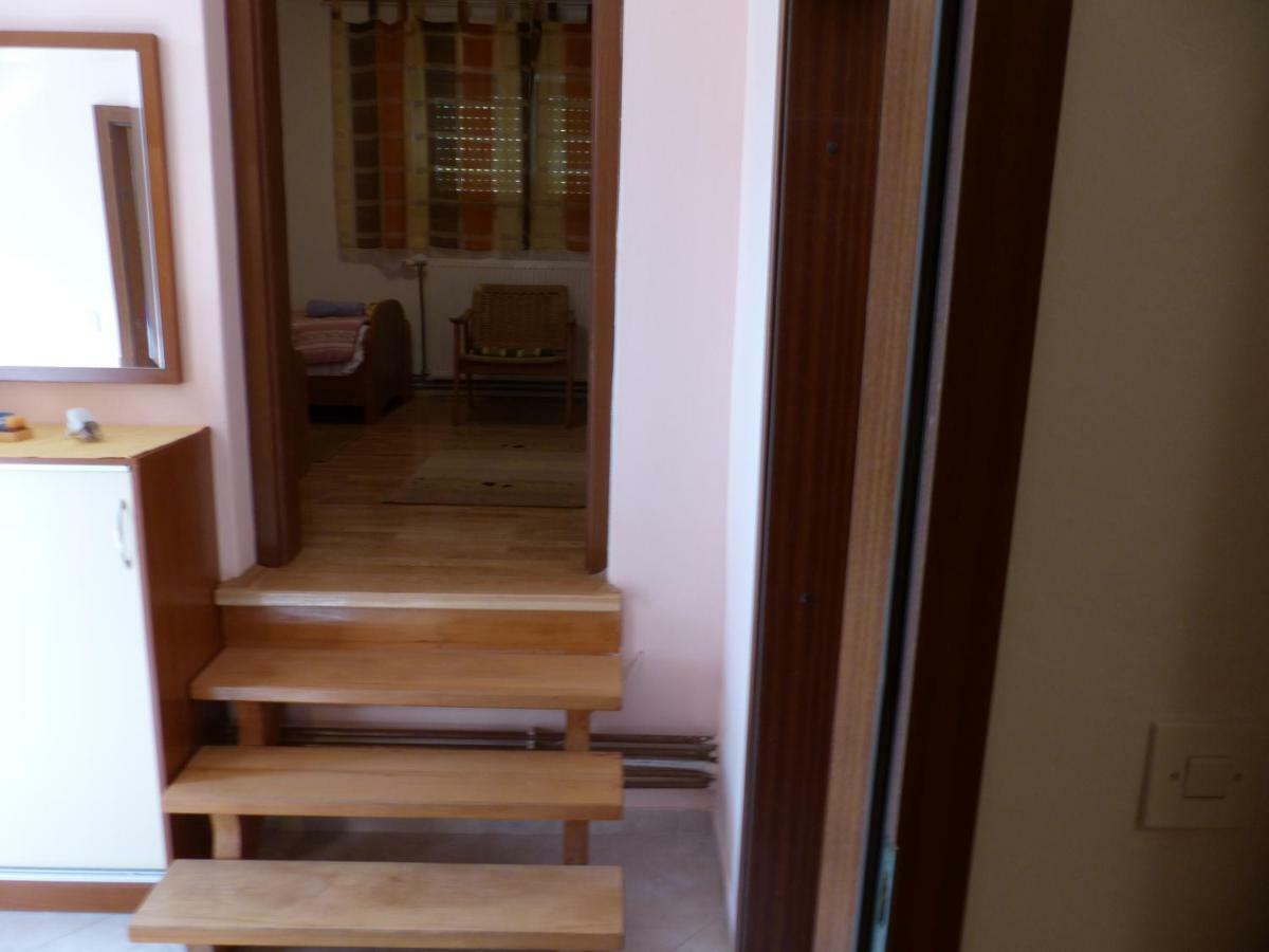 Apartment Ana Krnica Buitenkant foto